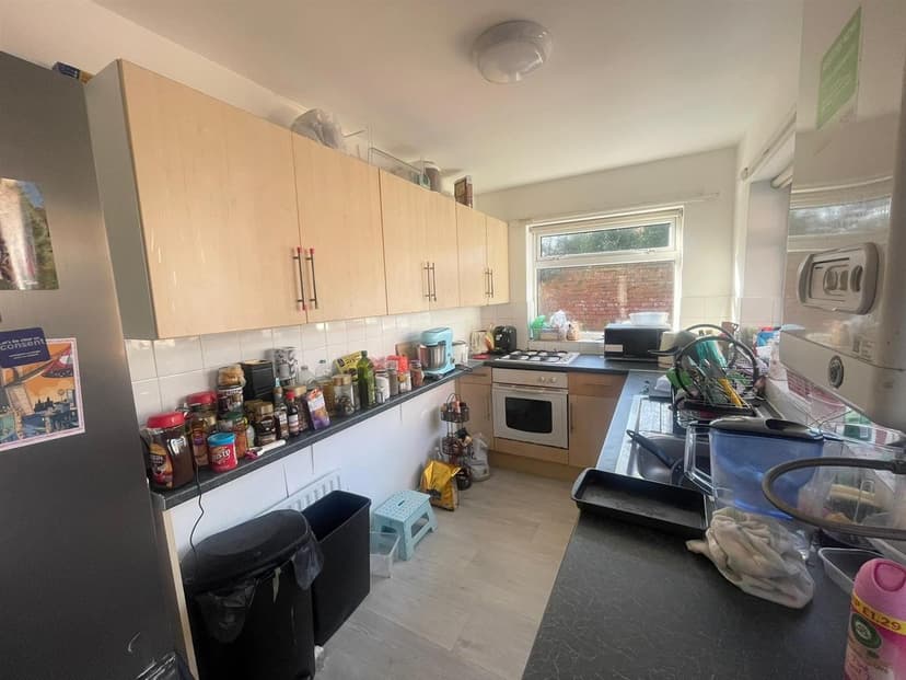 21 Midland Avenue - Image 7