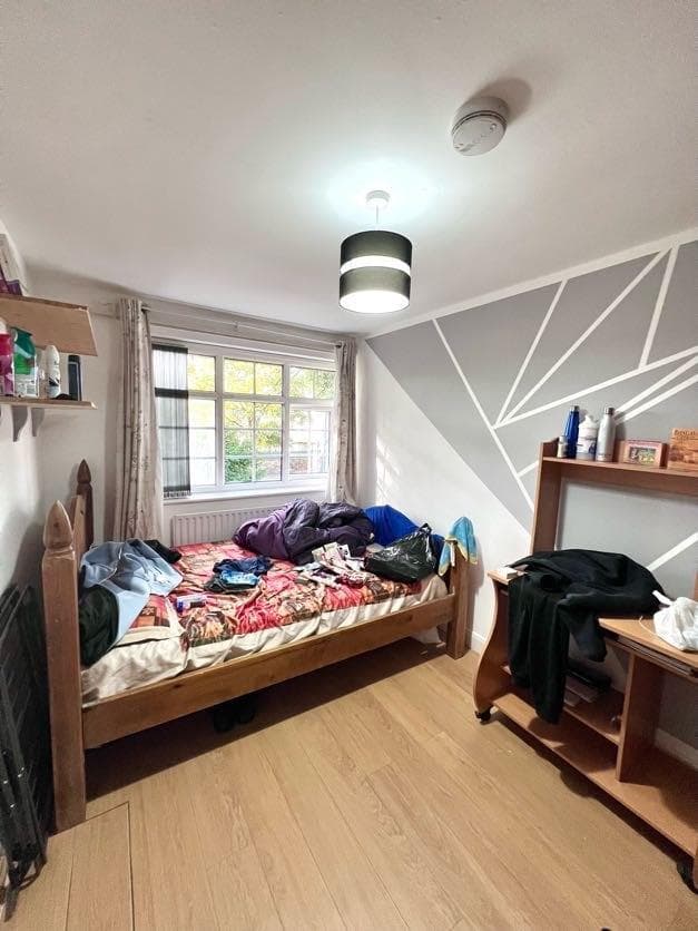 17-19 Priory Court - Image 12