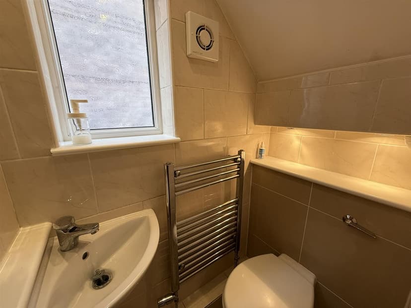 29 Homefield Road - Image 8