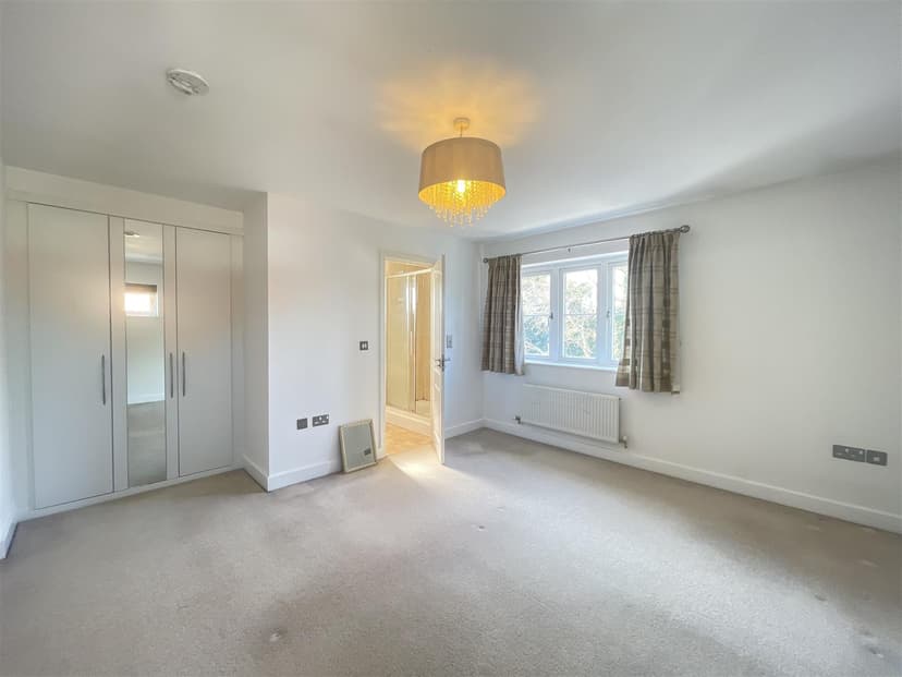 62 Deane Road - Image 13