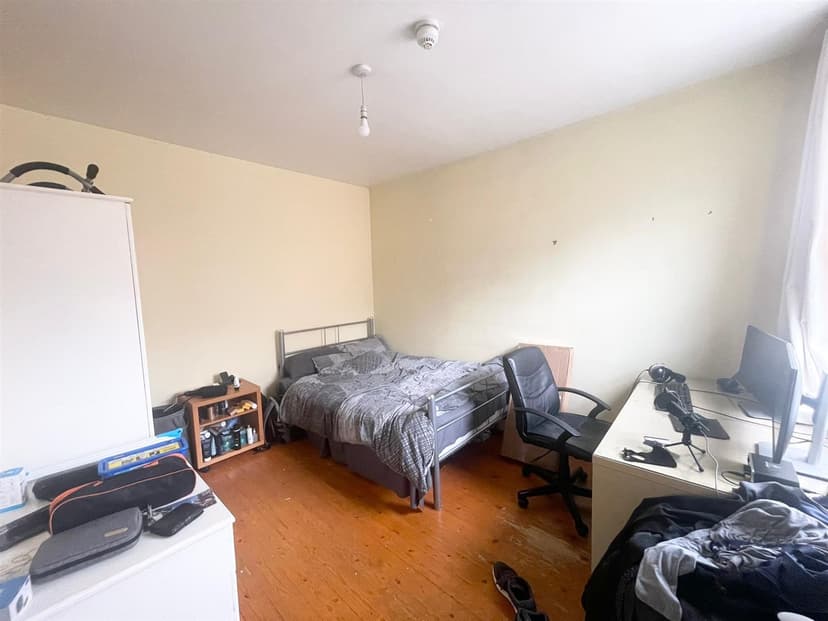 4 Kimbolton Avenue - Image 7