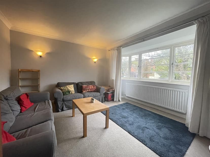 16A Fishpond Drive - Image 2