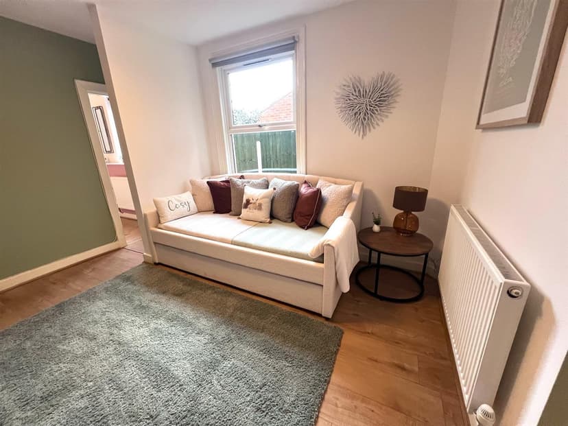 Flat 1, 59 Crosby Road - Image 5