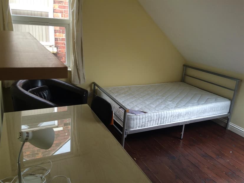 23 Teversal Avenue - Image 2