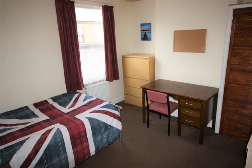 19 Midland Avenue - Image 5