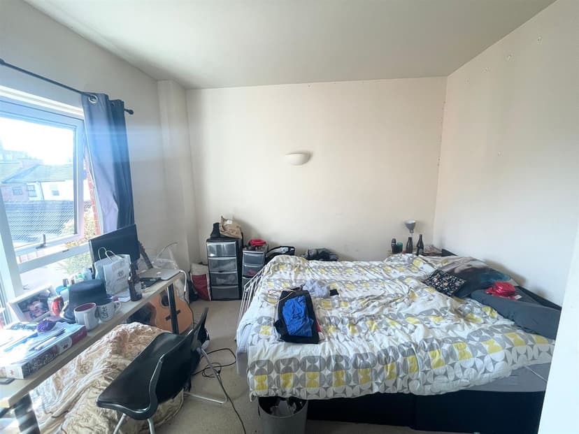 27 Portland Square - Image 4