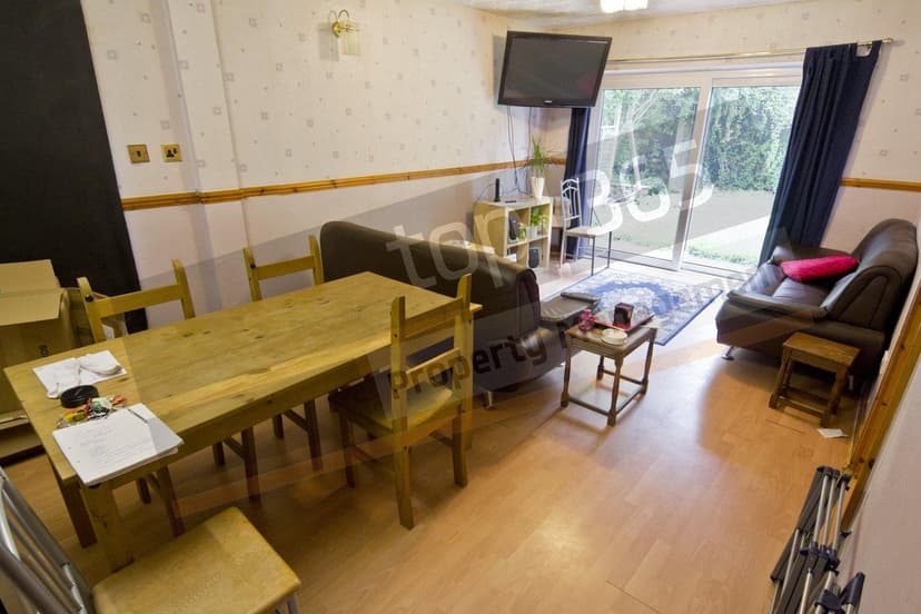 17 Arnesby Road - Image 3