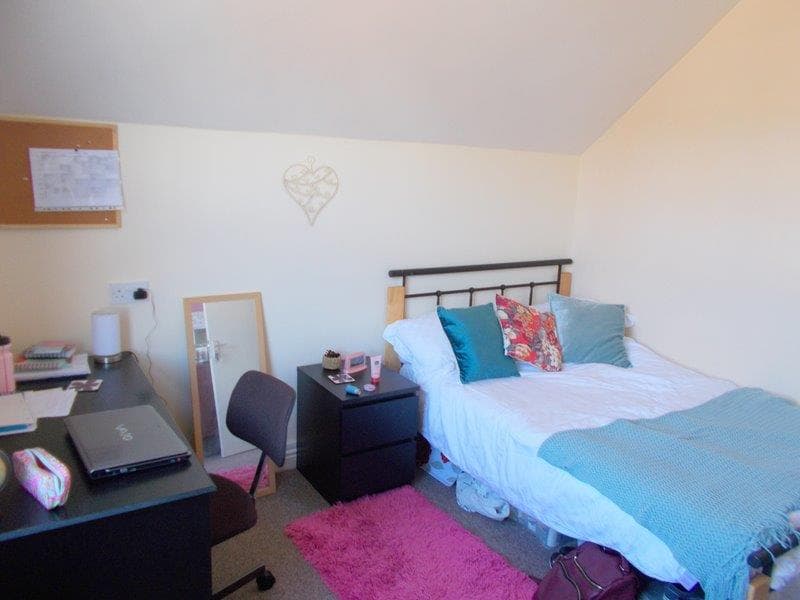 17 Midland Avenue - Image 8