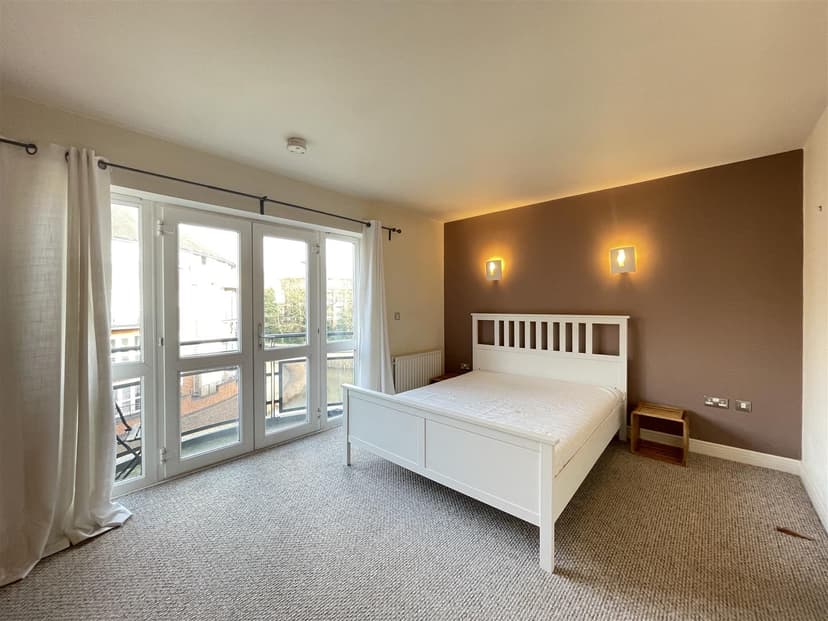 25 Park Wharf Haslam Street - Image 12