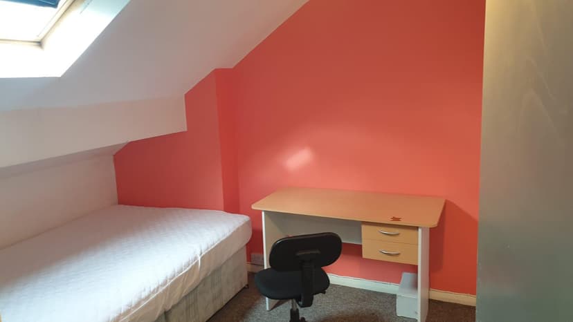 30 Faraday Road - Image 4