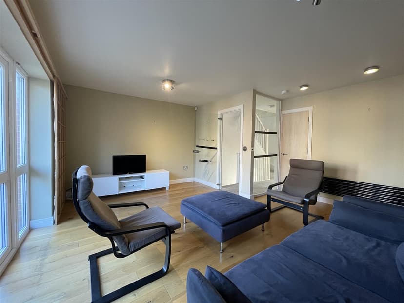 25 Park Wharf Haslam Street - Image 10