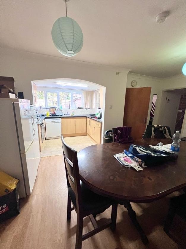 17-19 Priory Court - Image 6