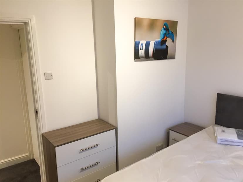 14 Fletcher Road - Image 4