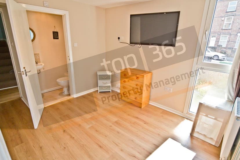 9 Park Road - Image 4