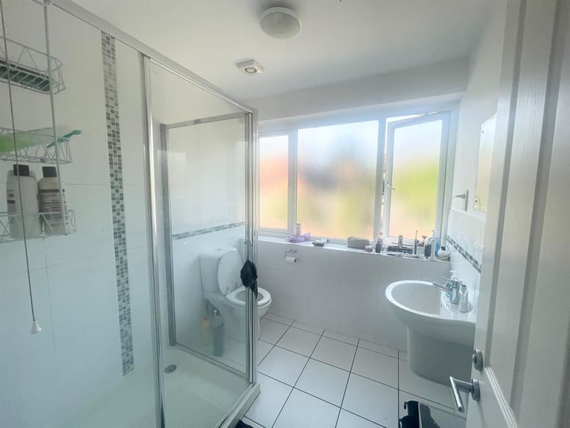 7 Yeomans Court Clumber Road West - Image 7