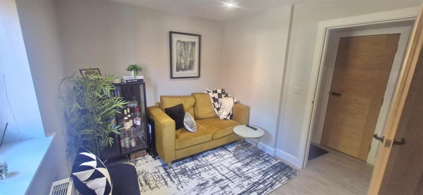 Apartment 2, 266 Derby Road