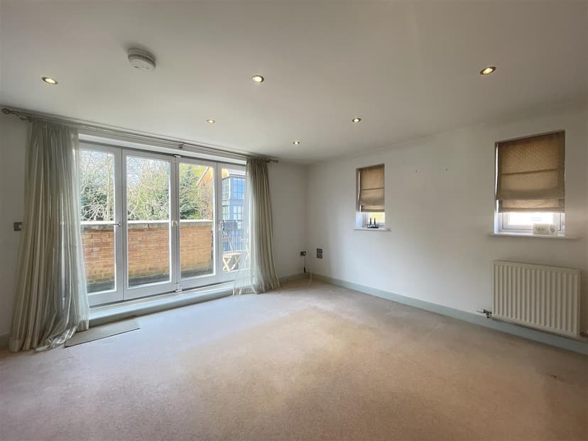 62 Deane Road - Image 5