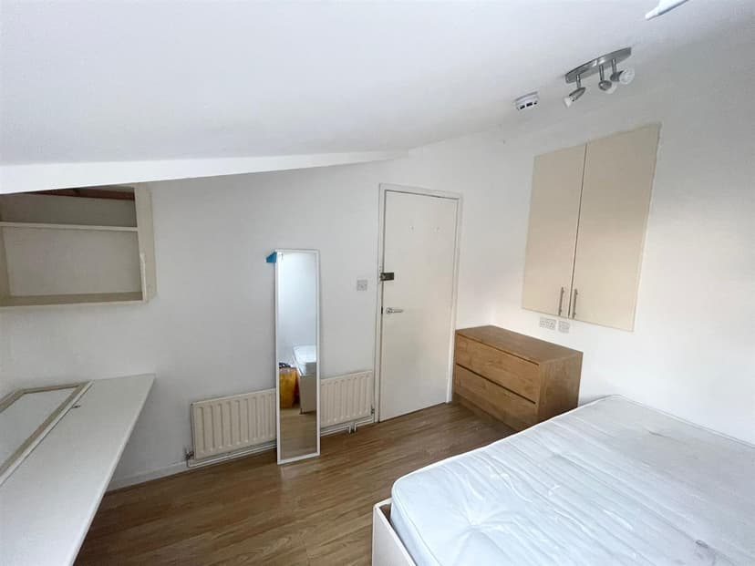 3 Frederick Grove - Image 7