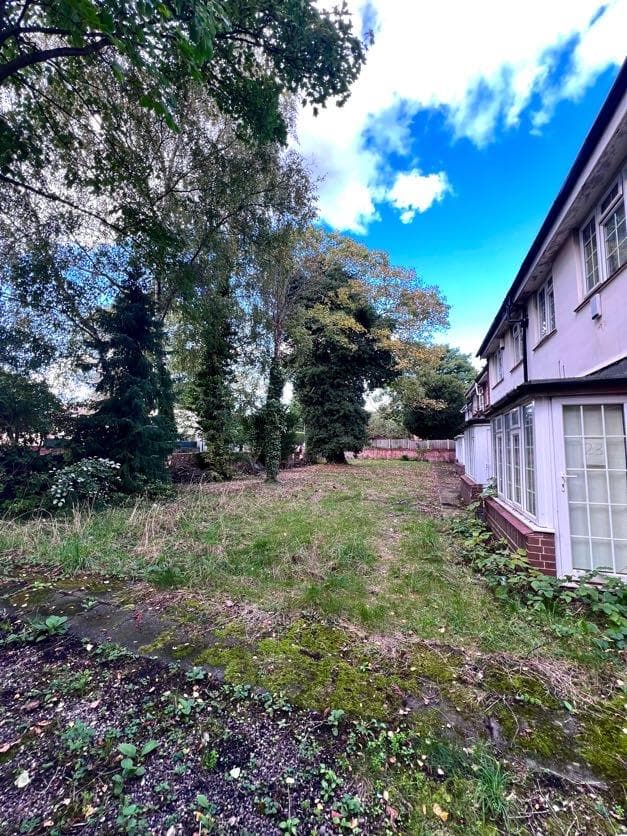 17-19 Priory Court - Image 24