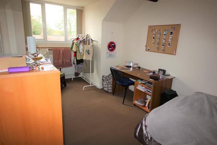 19 Midland Avenue - Image 9