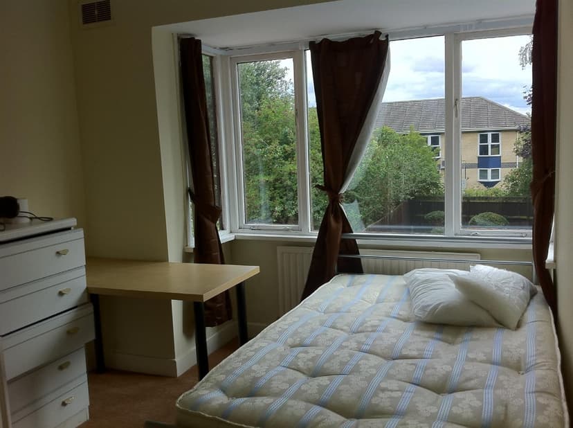 91 Beeston Road - Image 7