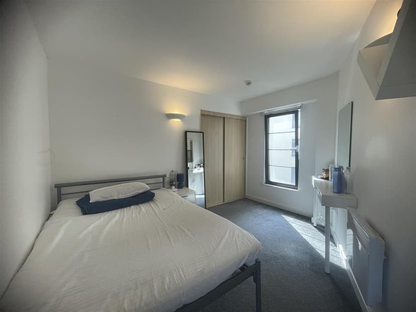 40 Park West - Image 5