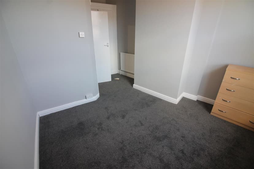 68 Royal Park Avenue - Image 4