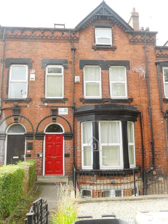 Flat 2, 163 Hyde Park Road - Image 4