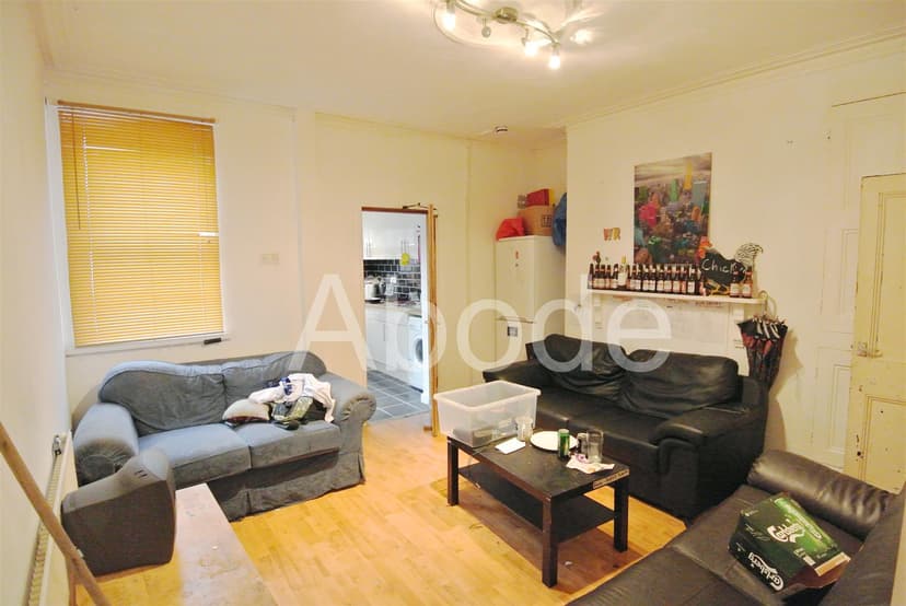 9 Ashville Road - Image 2