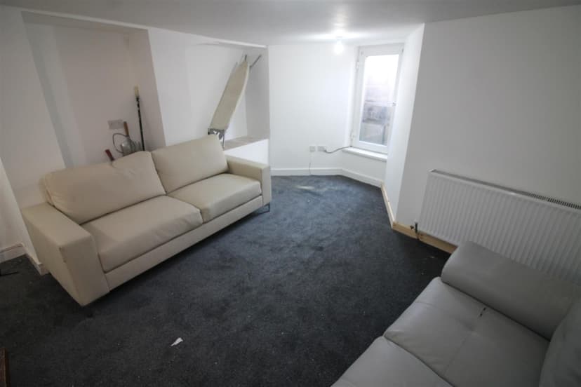 68 Royal Park Avenue - Image 12