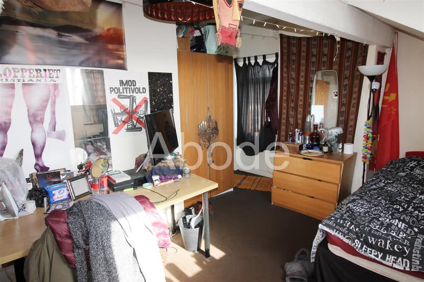 1 Carberry Road* - Image 10