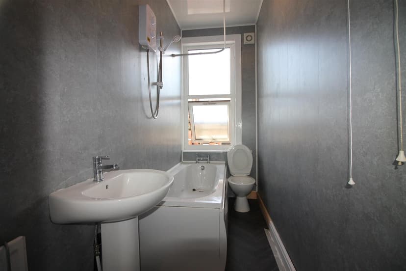 68 Royal Park Avenue - Image 15