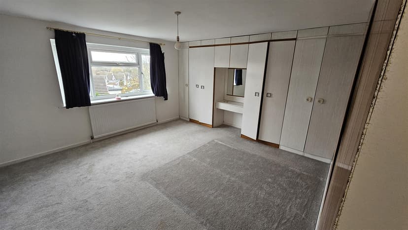 58 High Ash Avenue - Image 14