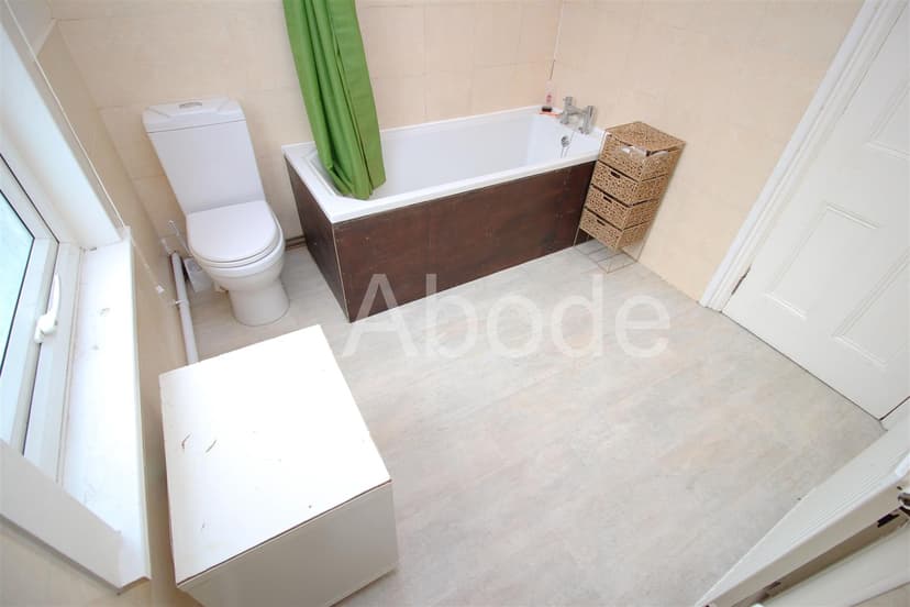 99 Brudenell Road - Image 9