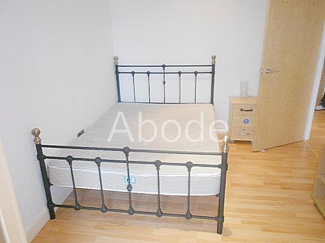 24 Holborn Central - Image 3