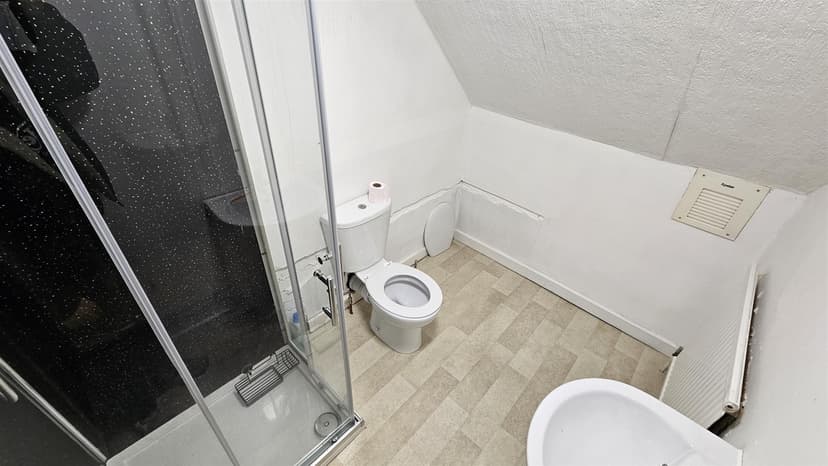 58 High Ash Avenue - Image 10