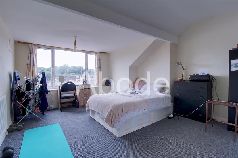 12 Spring Grove Walk - Image 5