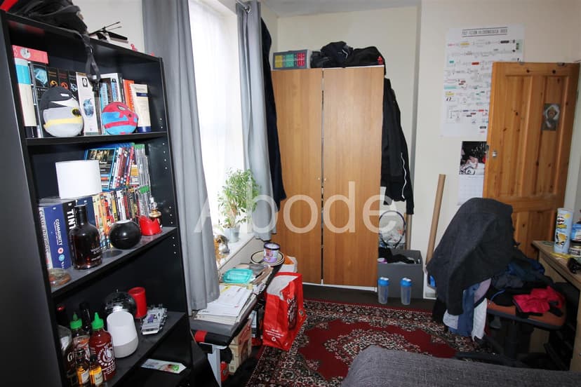 1 Carberry Road* - Image 8