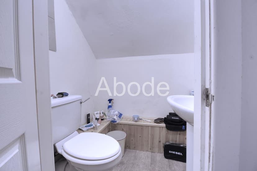 28 Royal Park Avenue - Image 9