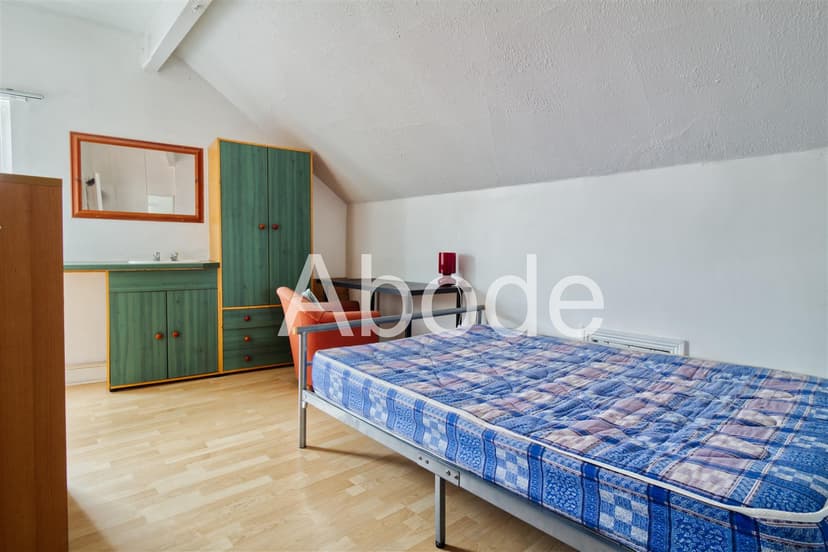 59 Harold Grove - Image 3