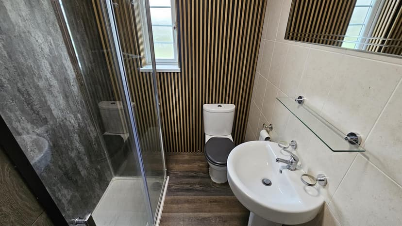 40 Redesdale Gardens - Image 1