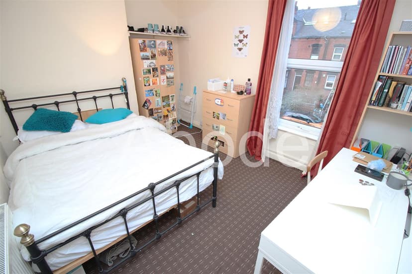 1 Brudenell Street - Image 8