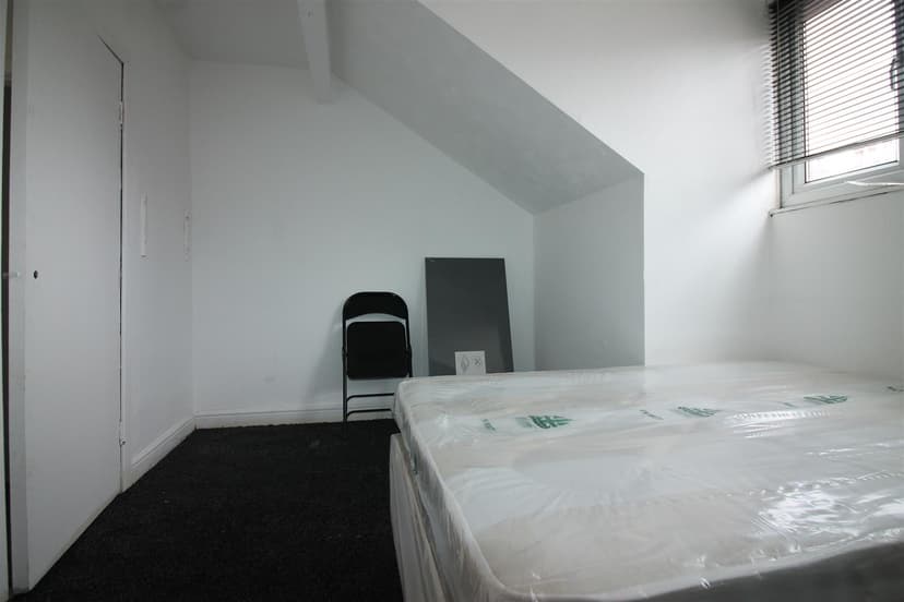 43a Brudenell Grove - Image 5