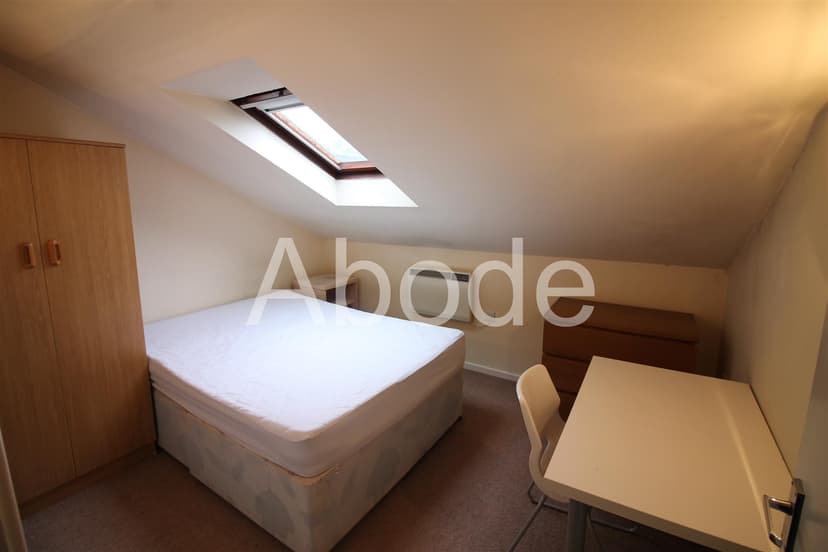 Apt 7 - 25 Moorland Avenue - Image 10