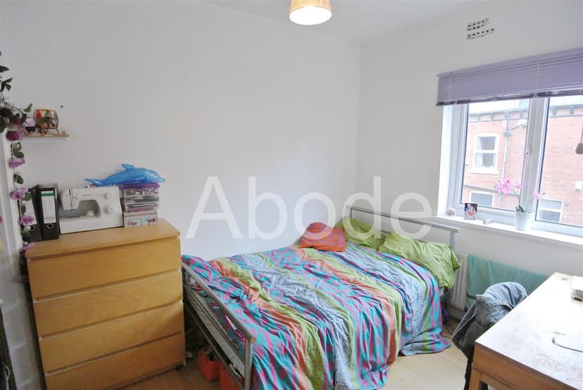 9 Ashville Road - Image 9