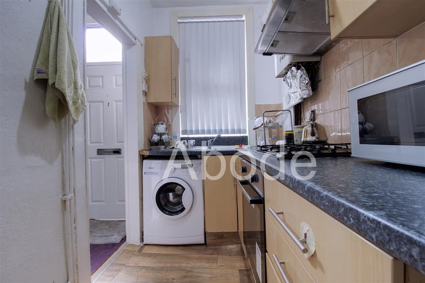 18 Harold Road - Image 2