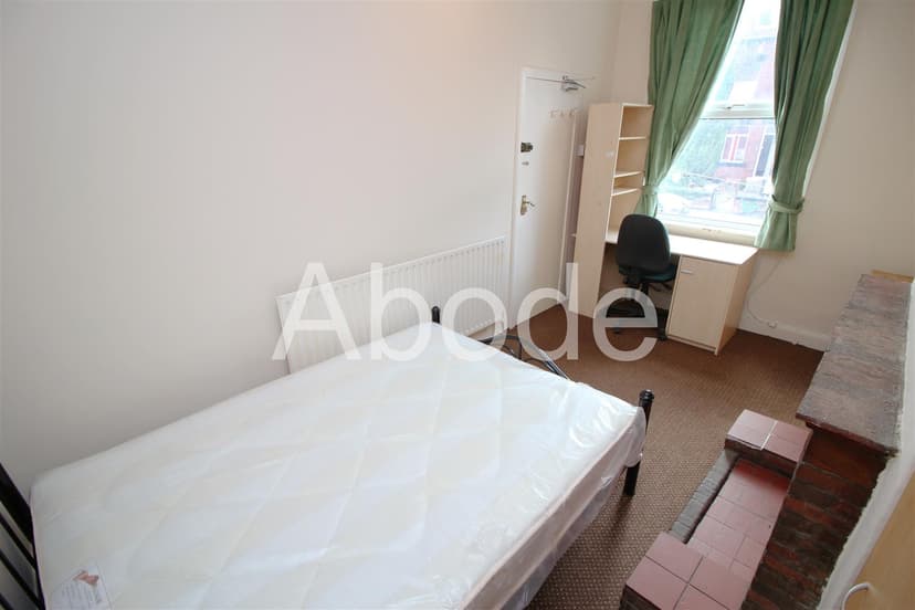 20 Royal Park Avenue - Image 8