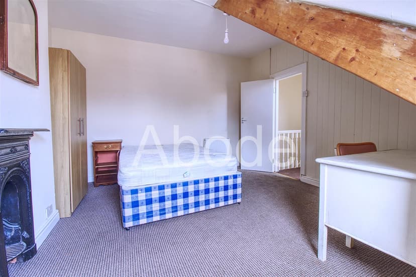 7 Brudenell Street - Image 5