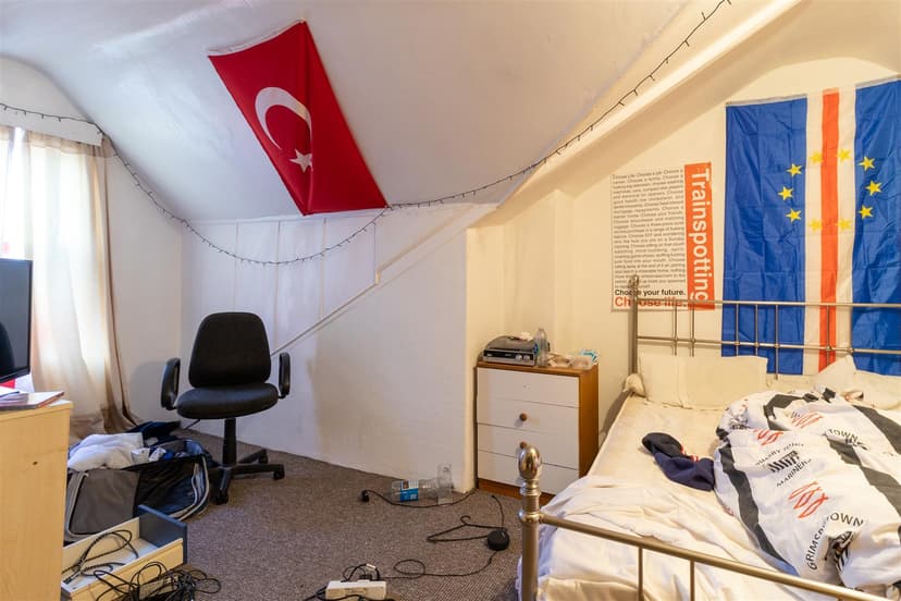 37 Brudenell Mount - Image 5