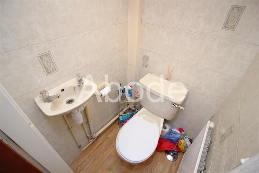 52b Cardigan Road - Image 14